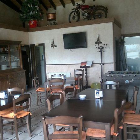 La Cerca De Dona Jimena Guest House Modúbar de San Cibrián Bagian luar foto
