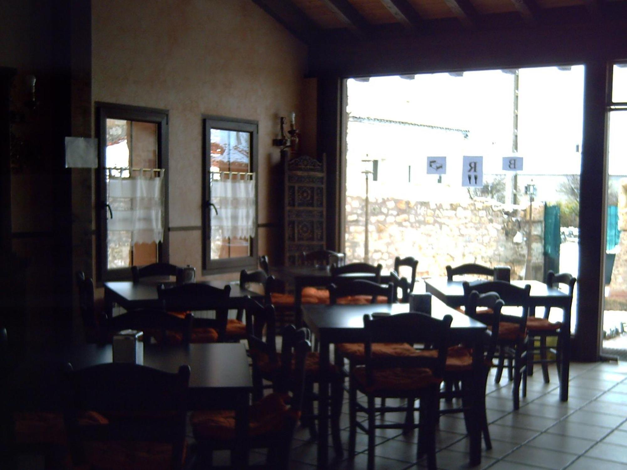 La Cerca De Dona Jimena Guest House Modúbar de San Cibrián Bagian luar foto