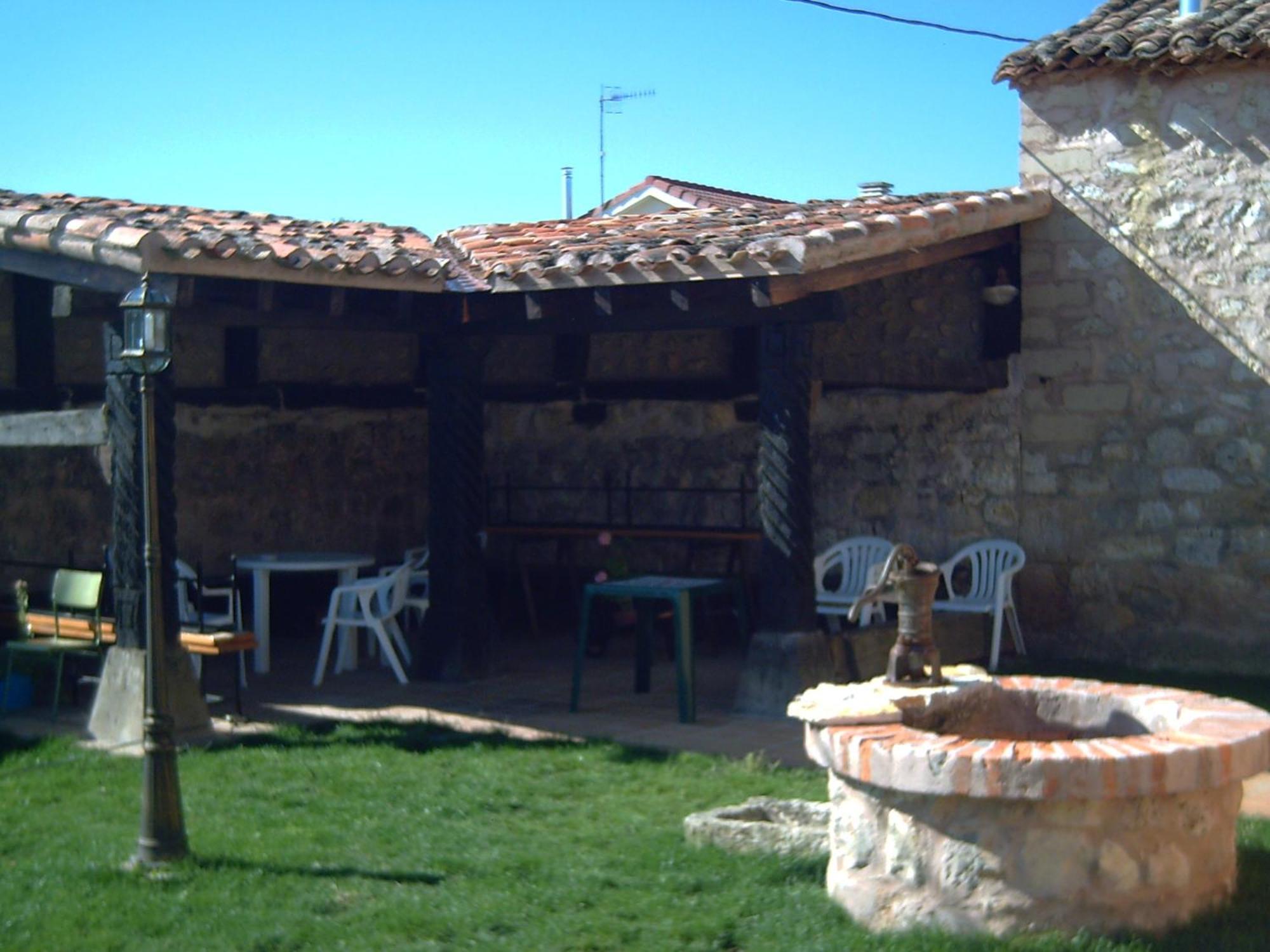 La Cerca De Dona Jimena Guest House Modúbar de San Cibrián Bagian luar foto